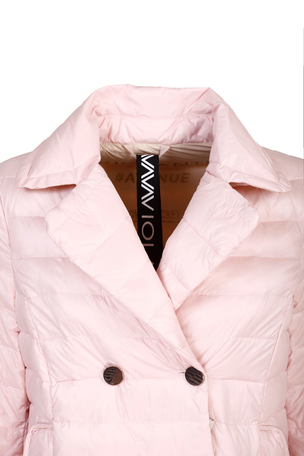 shop VIOLANTI Saldi Piumino: Violanti giacchetto in piuma light, doppiopetto.
Composizione: 100% poliammide.
Made in P.R.C.. VIA102 5000-504 number 4022407